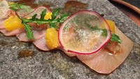 AB Steak berlokasi di lantai Mezzanine Gedung MD Place, Setiabudi. Tak hanya steak, restoran juga menyediakan hidangan lezat berbahan seafood. Seperti Amberjack Carpaccio dari deretan hidangan pembuka.
