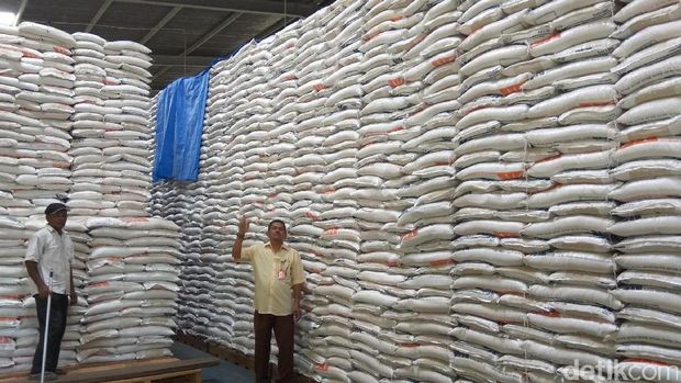 Stok beras di gudang Bulog Aceh