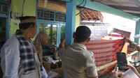 Petugas TPS Datangi Penyandang Disabilitas di Pulau Pramuka