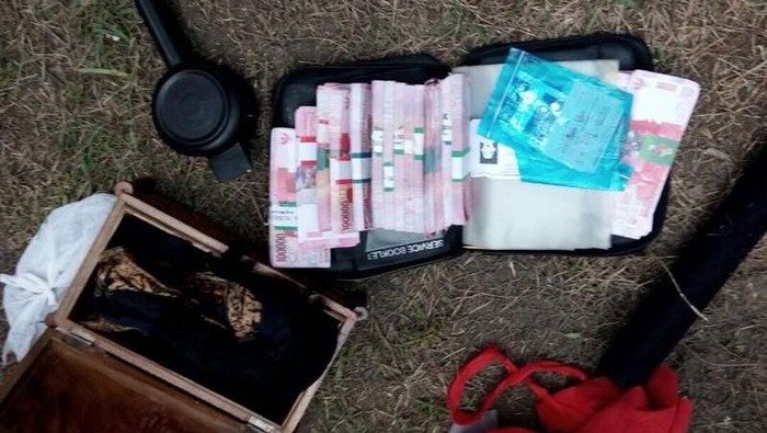 Polisi Amankan Mobil Bawa Upal Rp 100 Juta di Cipali Arah Jakarta