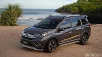 Mobil paling laris ke-15 jatuh ketangan Honda BR-V dengan mampu terjual 21.932 unit. Foto: PT Honda Prospect Motor