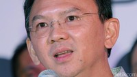 Ekspresi Ahok saat mengungkapkan kekalahan di Pilgub DKI 2017. Foto: Agung Pambudhy