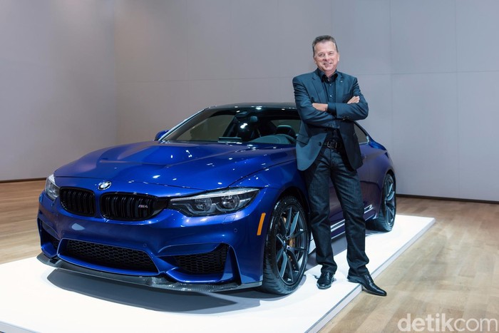 Melihat Langsung BMW M4 CS Terbaru