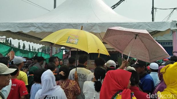 Riuh dan Haru Warga Kampung Akuarium Saat Penghitungah Suara