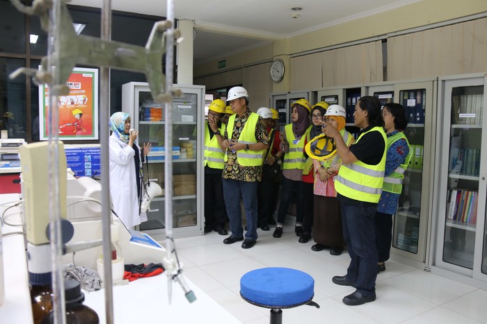 Badan Standarisasi Nasional Kunjungi Pabrik Pelumas Pertamina