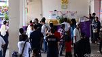 TPS Ini Meriah Berhias Janur Kuning