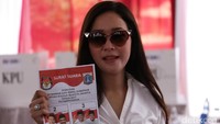 Maia saat ditemui awak media di TPS 12, Pejaten Barat, Jakarta Selatan.  Foto: Asep Syaifullah/ detikHOT