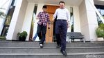 Tanpa Kemeja Kotak-kotak, Ahok Nyoblos Bareng Keluarga