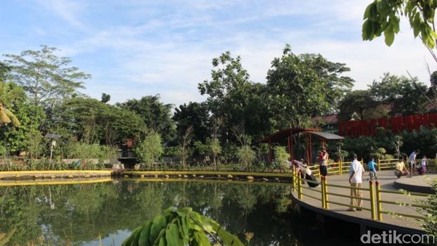 Taman Lembah Mawar di Depok