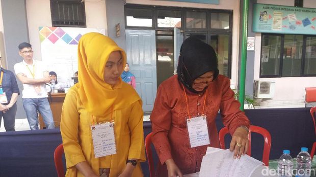 Dihiasi Balon-Balon, Begini Suasana TPS 95 Lapas Wanita Pondok Bambu