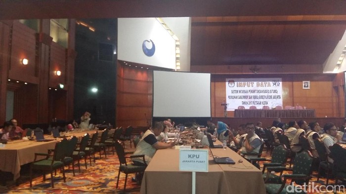 KPU DKI Mulai Masukkan Data untuk Hitung Suara Pilgub DKI