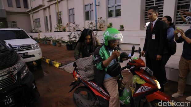 Adik Jupe datang ke RSCM