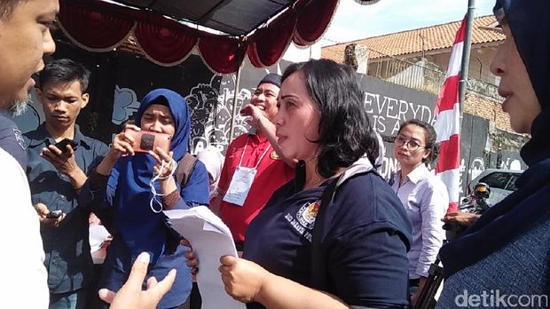 Ada Warga Ribut soal KTP Expired di TPS 17 Petamburan