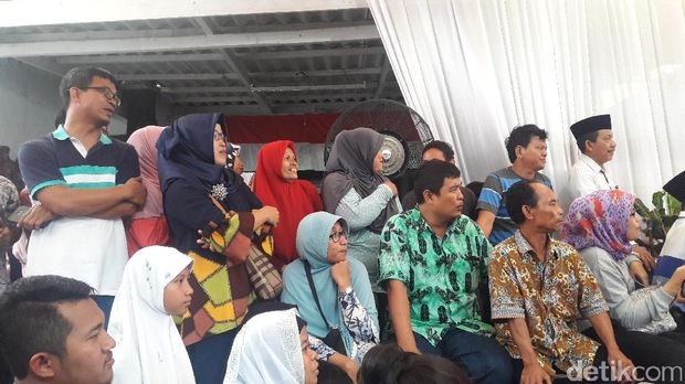 Sorakan Dukung Anies Bergema Saat Hitung Suara di TPS 28 Dimulai