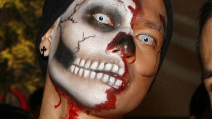 Mengenal Makeup Effect di Sebuah Proses Film