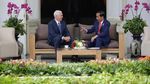 Jokowi dan Mike Pence Minum Teh Bersama