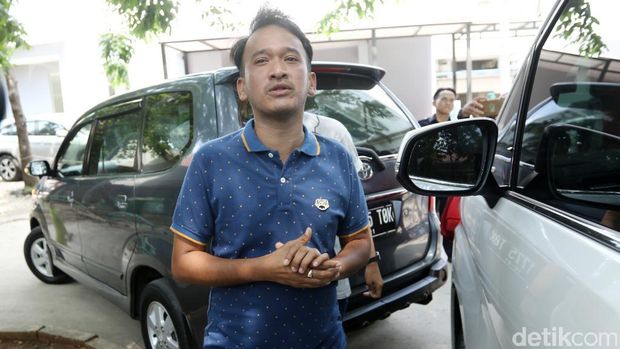 Putri Pipik Jalan Bareng Egy Maulana Vikri, Ariel Tatum Merokok Lagi