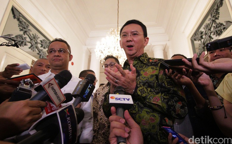 Tarik-Menarik Ahok-Djarot dan Anies-Sandi Soal APBD-P 2017 Tarik-Menarik Ahok-Djarot dan Anies-Sandi Soal APBD-P 2017