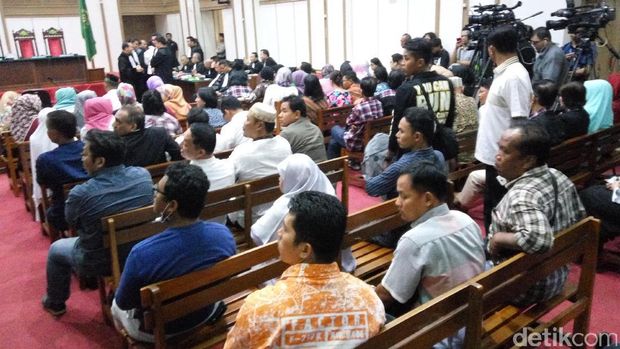 Ahok Jalani Tuntutan, Pengunjung Sidang Lebih Banyak dari Biasanya