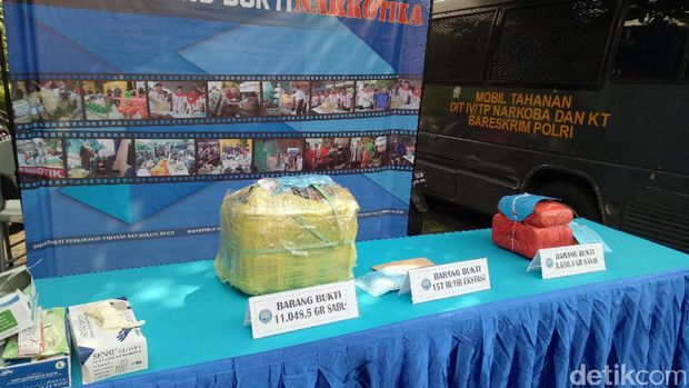 BNN Musnahkan 11 Kg Sabu dan Ratusan Butir Ekstasi