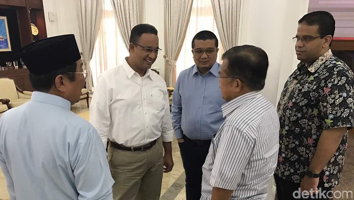 JK Minta Anies Banyak Belajar Sebelum Kerja di Balai Kota