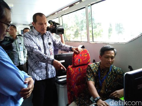 Pimpinan KPK Cek Bus Sosialisasi Antikorupsi