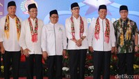 Managing Director Sinar Mas, Saleh Husin, didampingi Direktur APP Sinar Mas, Suhendra Wiriadinata dan Stanley Najoan bersama Dirjen Pemasyarakatan Kemenkumham saat berfoto bersama.