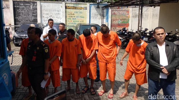 BNN Musnahkan 11 Kg Sabu dan Ratusan Butir Ekstasi