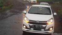 Tapi masih adakah mobil dengan harga di kisaran itu? Jawabannya masih. Masih ada produsen mobil yang mau menjual harga mobilnya di kisaran harga tersebut yakni di bawah Rp 100 juta. Foto: PT Astra Daihatsu Motor