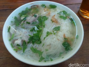 Sebelum Jelajahi Sangiran, Icipi Soto Segeer Dulu Buat Sarapan