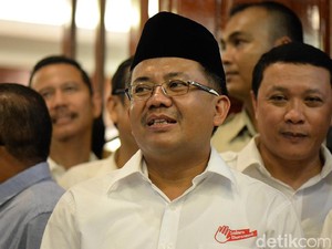 PKS Harap Pemerintah Turunkan Angka untuk Presidential Threshold