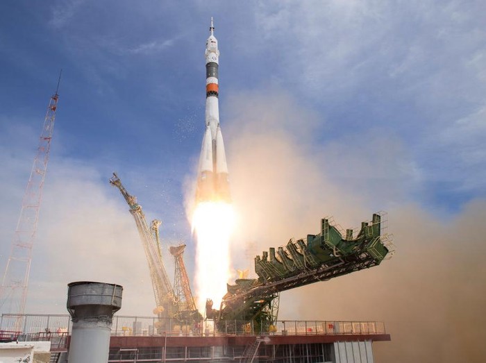 BAIKONUR, KAZAKHSTAN - APRIL 20:  In this handout provided by NASA, the Soyuz MS-04 rocket carrying Expedition 51 Soyuz Commander Fyodor Yurchikhin of Roscosmos and Flight Engineer Jack Fischer of NASA launches from the Baikonur Cosmodrome on April 20, 2017 in Baikonur, Kazakhstan. Yurchikhin and Fischer will spend the next four and a half months aboard the International Space Station. (Photo by Aubrey Gemignani/NASA via Getty Images)