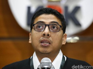 Jokowi Diminta Perintahkan Partai Koalisi Mundur dari Angket KPK
