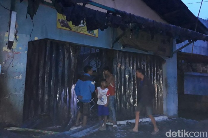 Kios Onderdil Motor Dilalap Api, Uang Rp 20 Juta Ikut Terbakar