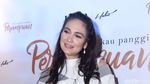 Luna Maya Sumringah Banget Sih!