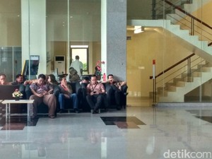 KPK Panggil Kakak Andi Narogong soal Kasus Korupsi e-KTP