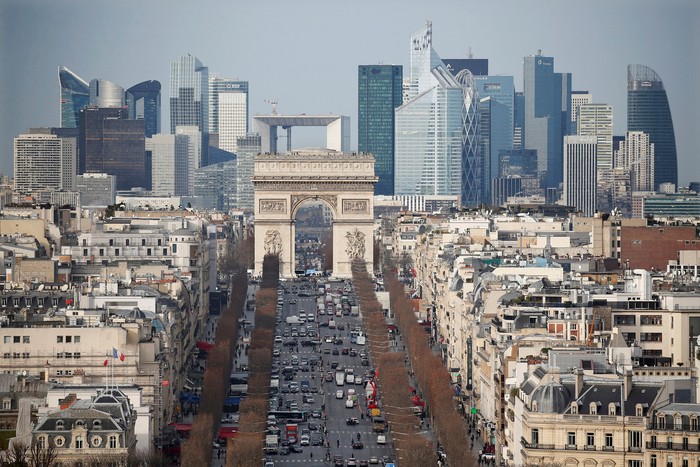 Teror di Paris, Penyerang di Champs Elysees Bawa Bahan Peledak