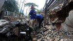 Turap Jalur TransJ di Jalan Pluit Longsor