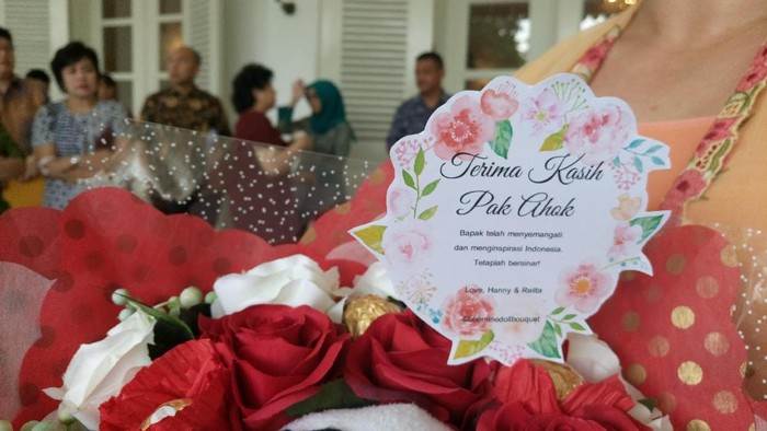 Warga di Balai Kota: Terima Kasih Pak Ahok Telah Menginspirasi