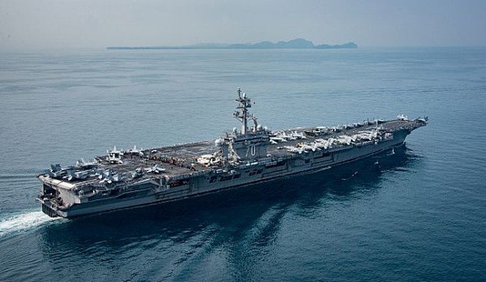 USS Carl Vinson di Selat Sunda. Foto: US Navy USS Carl Vinson di Selat Sunda. Foto: US Navy