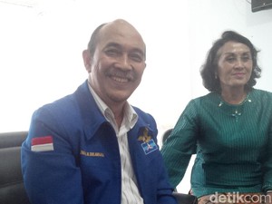 Iwan Sulandjana Siap Maju di Pilgub Jabar 2018