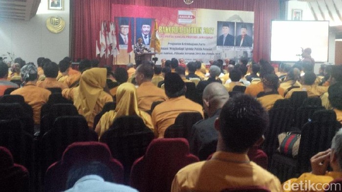 Datang ke Rakorda Hanura Jabar, Ridwan Kamil Minta Dukungan