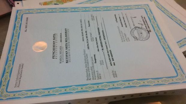 Akta kelahiran
