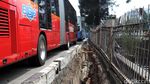 Turap Jalur TransJ di Jalan Pluit Longsor