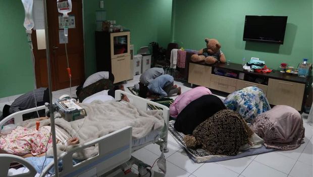 Gary Iskak Tobat, Bukti Baru Raffi Ahmad dan Ayu Ting Ting ke Amsterdam