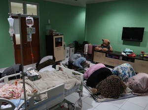 Begini Suasana Keluarga Gelar Pengajian di Kamar Julia Perez