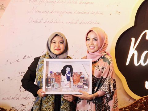 Bersama Pimpinan Redaksi Detikcom, Iin Yumiyanti