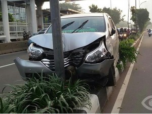 Seberapa Cepat Ajuan Klaim Asuransi Mobil Ditangani?