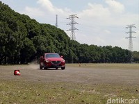 Pembuktian Crossover Mazda CX-3