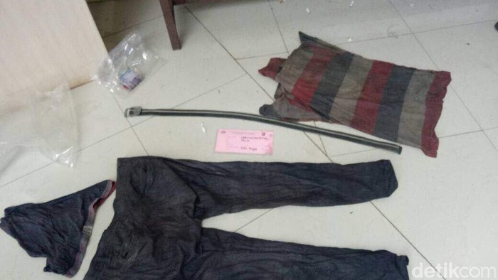 Polisi: Mayat di Kali Sunter Terbungkus Karung yang Ada Batunya